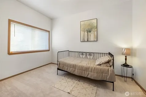 10821 Crestwood Drive S Seattle WA 98178