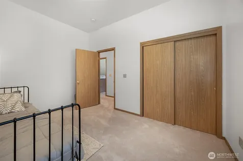10821 Crestwood Drive S Seattle WA 98178