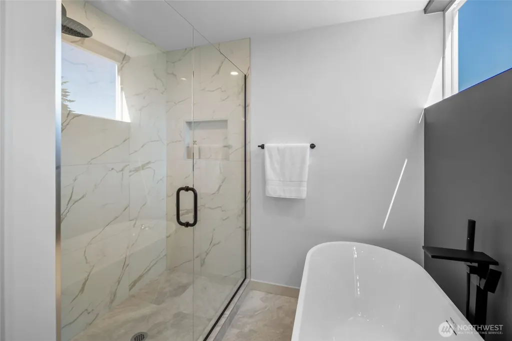 3035 21st Avenue W Seattle WA 98199