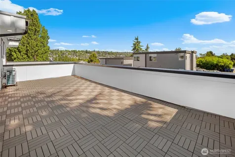 3035 21st Avenue W Seattle WA 98199