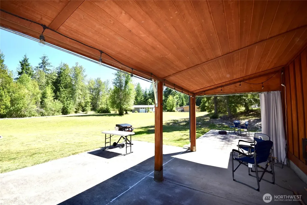 561 Country Acres Lane Sequim WA 98382