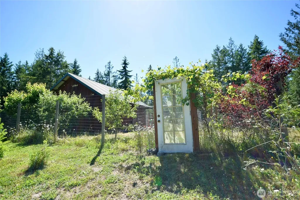 561 Country Acres Lane Sequim WA 98382