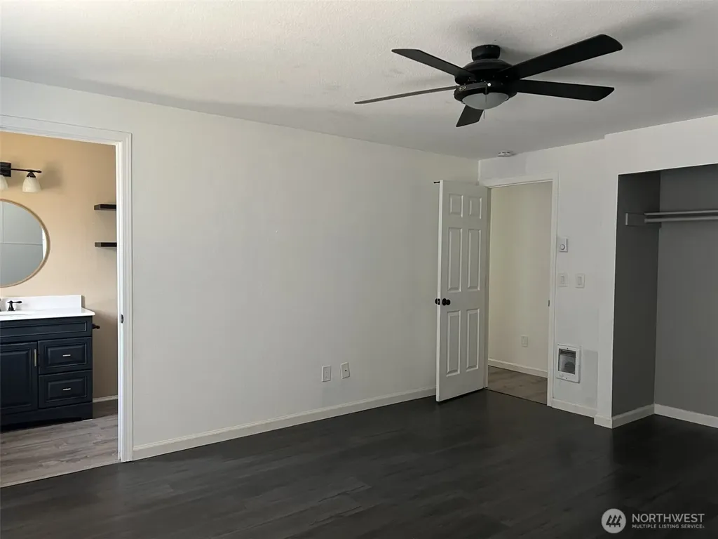 1124 Pinedrop Loop SE Olympia WA 98513