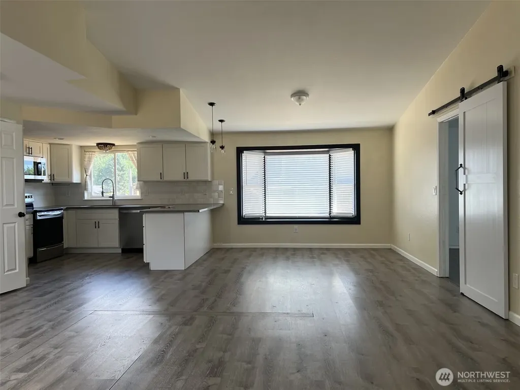1124 Pinedrop Loop SE Olympia WA 98513