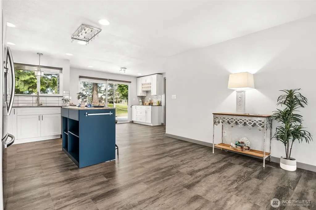 245 Dolphin Avenue NE Ocean Shores WA 98569