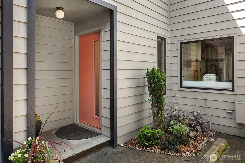 15628 8th Avenue SW Burien WA 98166