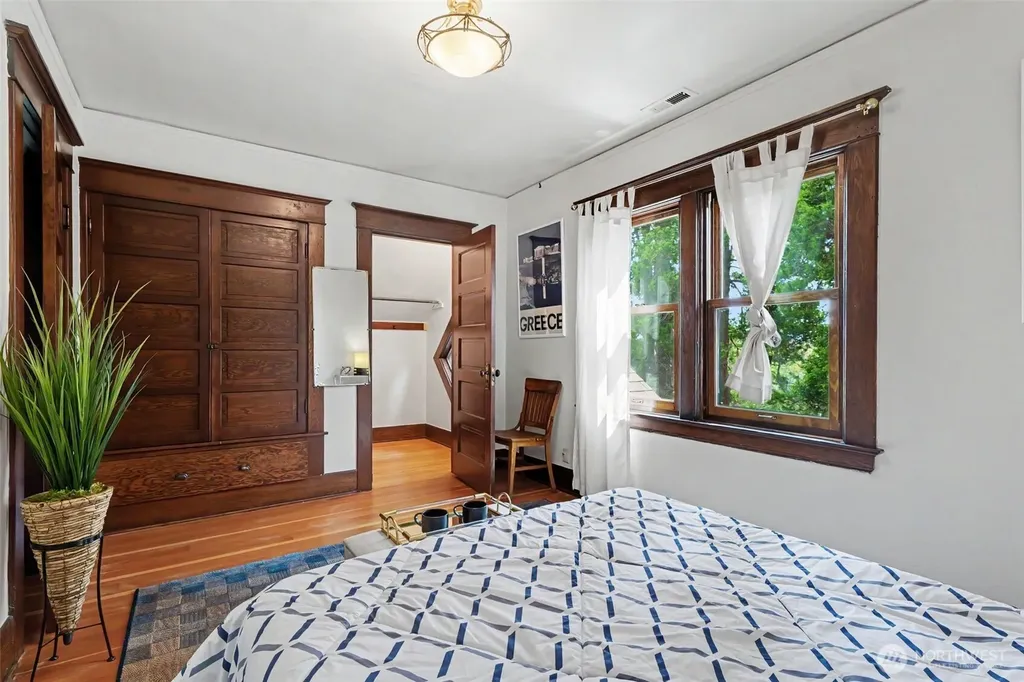 2856 NW 62nd Street Seattle WA 98107
