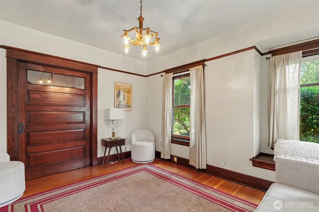 2856 NW 62nd Street Seattle WA 98107