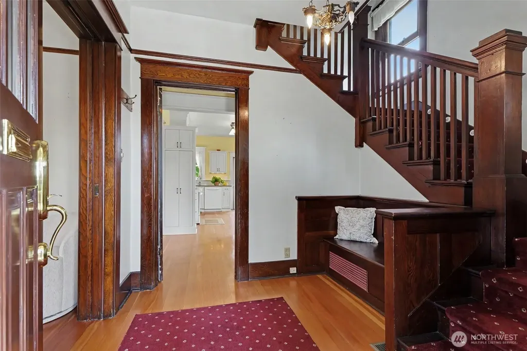 2856 NW 62nd Street Seattle WA 98107