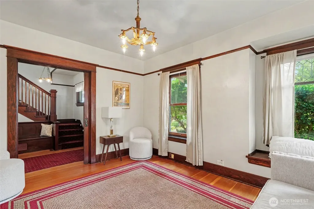2856 NW 62nd Street Seattle WA 98107