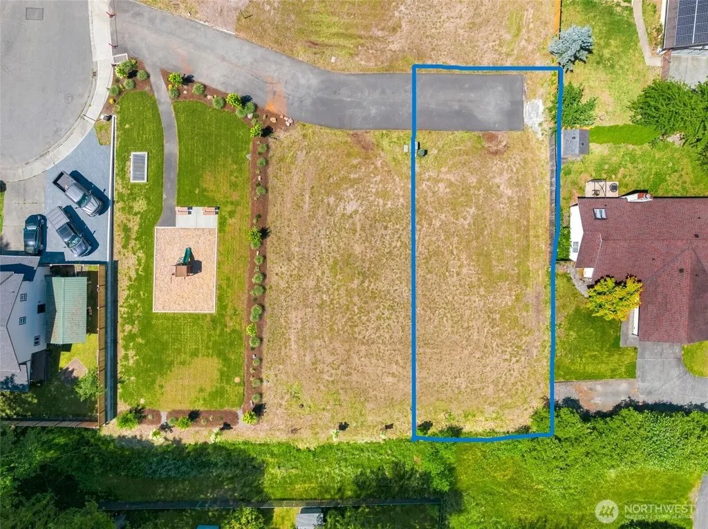 11 81st Street SW Everett WA 98203