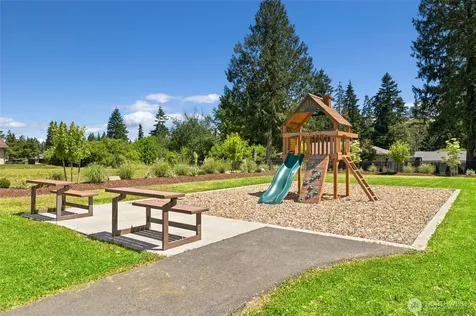 11 81st Street SW Everett WA 98203