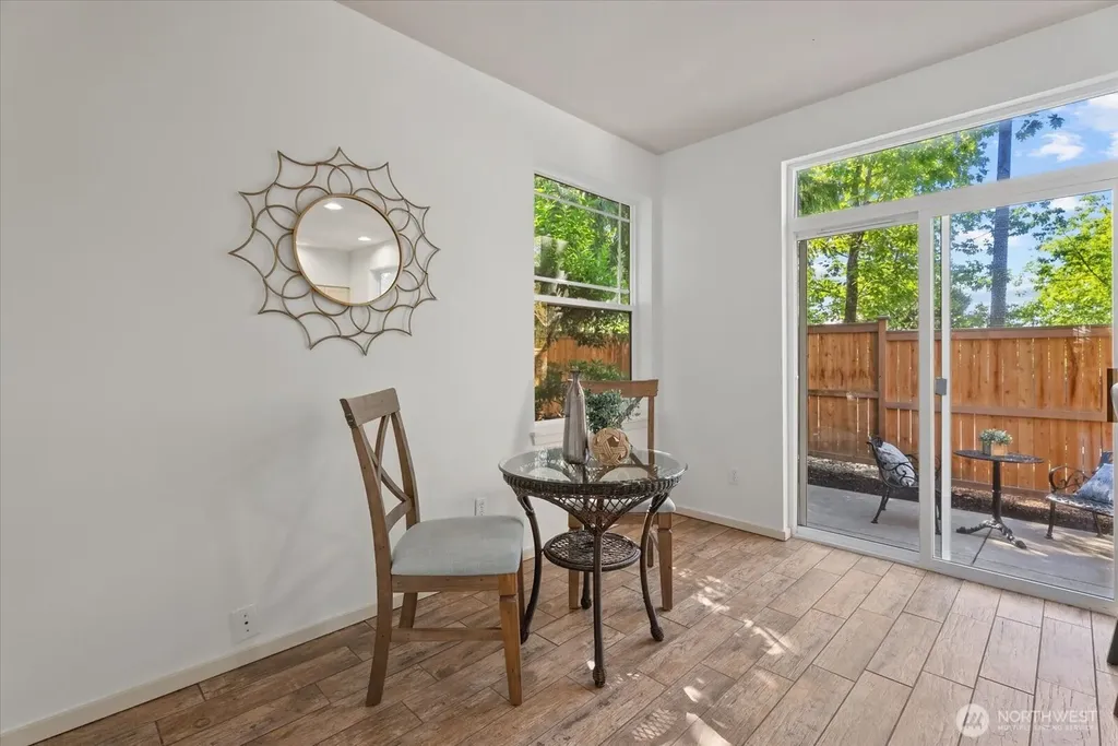 16147 NE 90th Way Redmond WA 98052