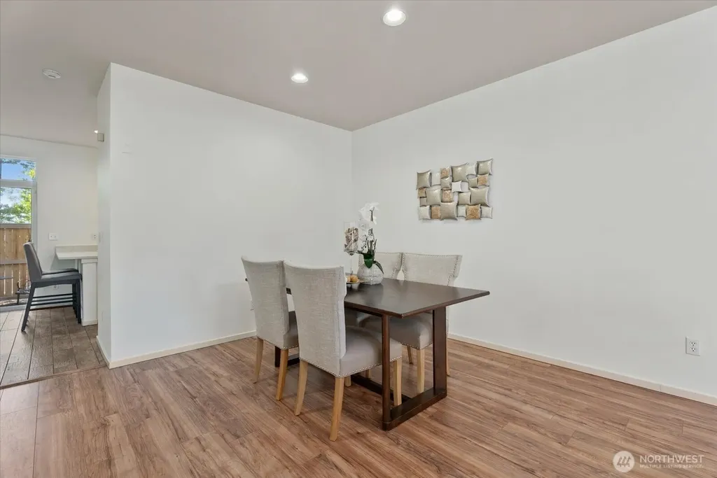 16147 NE 90th Way Redmond WA 98052