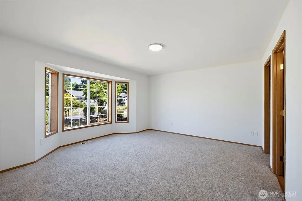 15012 2nd Avenue E Tacoma WA 98445