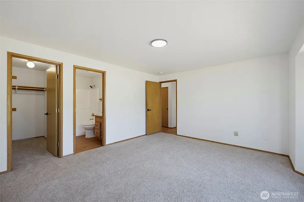 15012 2nd Avenue E Tacoma WA 98445