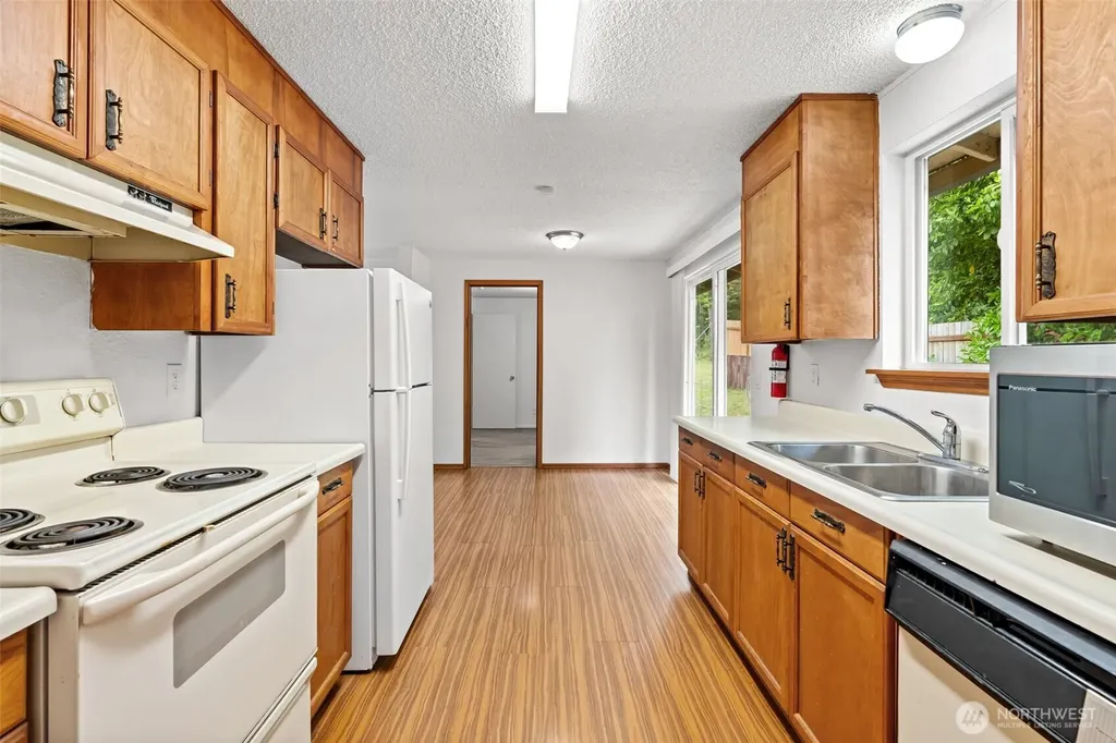 30517 Webster Road E Graham WA 98338