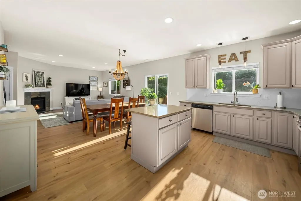27669 256th Place SE Maple Valley WA 98038