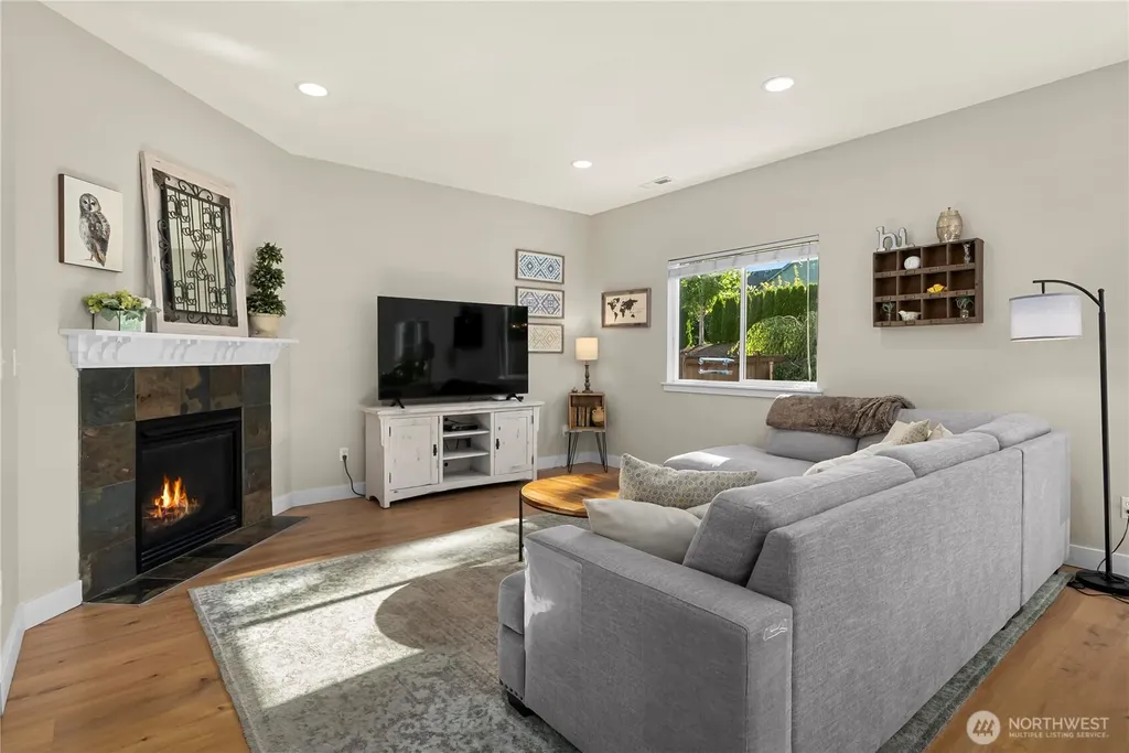 27669 256th Place SE Maple Valley WA 98038