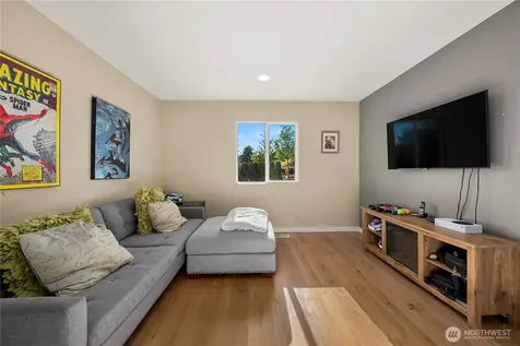 27669 256th Place SE Maple Valley WA 98038