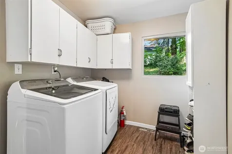 19604 10th Avenue NE Shoreline WA 98155