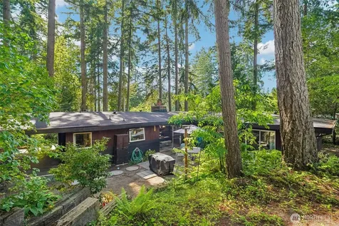 19604 10th Avenue NE Shoreline WA 98155