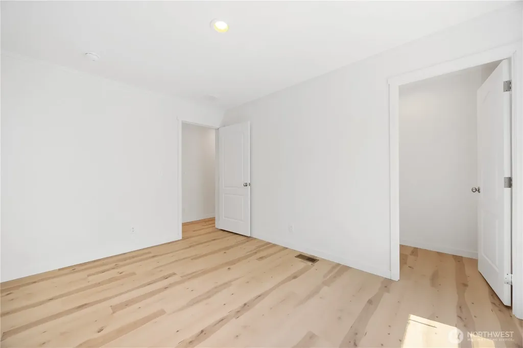 329 E Franklin Street Chelan WA 98816