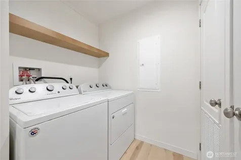 329 E Franklin Street Chelan WA 98816