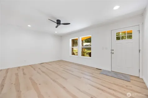 329 E Franklin Street Chelan WA 98816