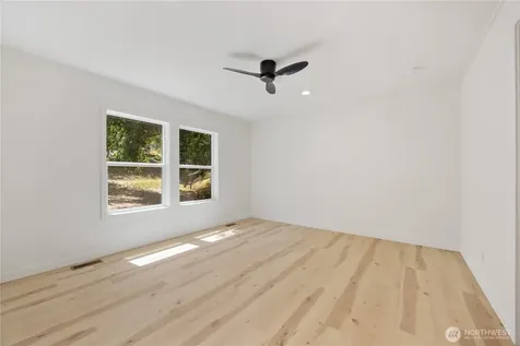 329 E Franklin Street Chelan WA 98816