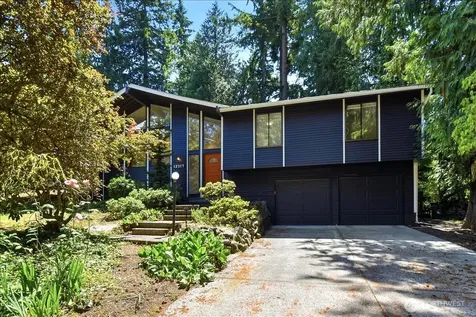 12017 NE 68th Place Kirkland WA 98033