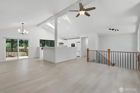 12017 NE 68th Place Kirkland WA 98033