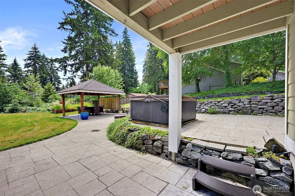 12209 133rd Avenue E Puyallup WA 98374