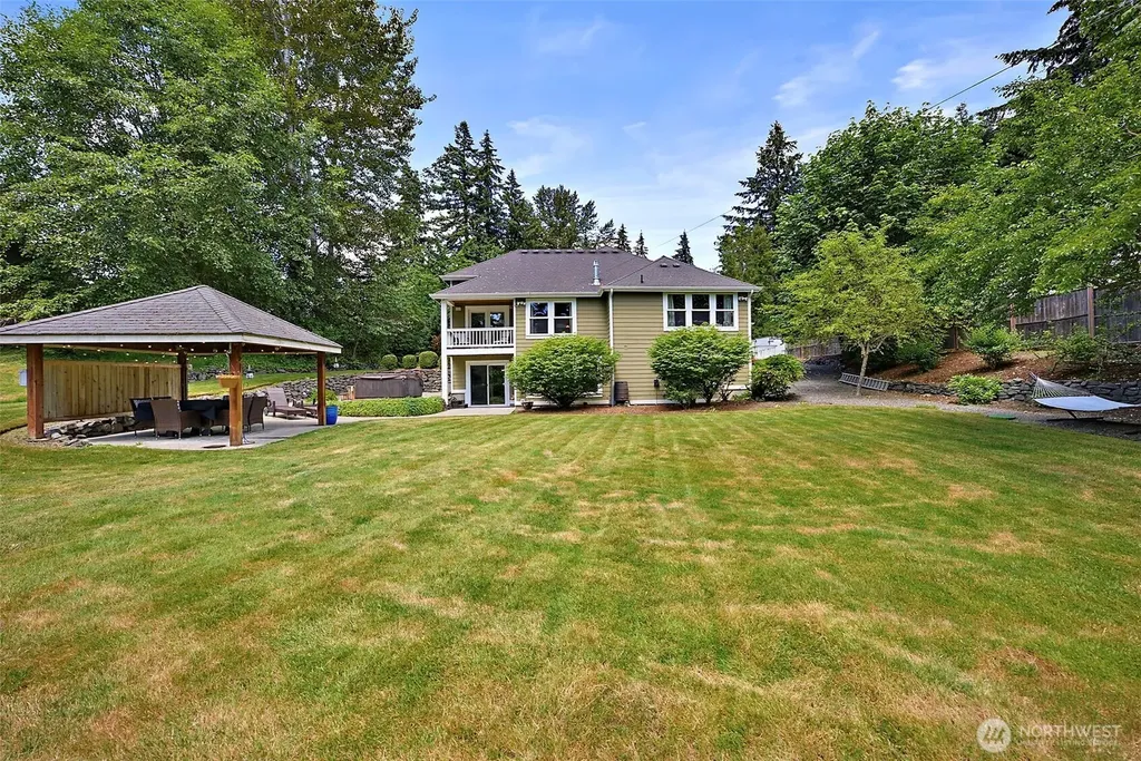12209 133rd Avenue E Puyallup WA 98374