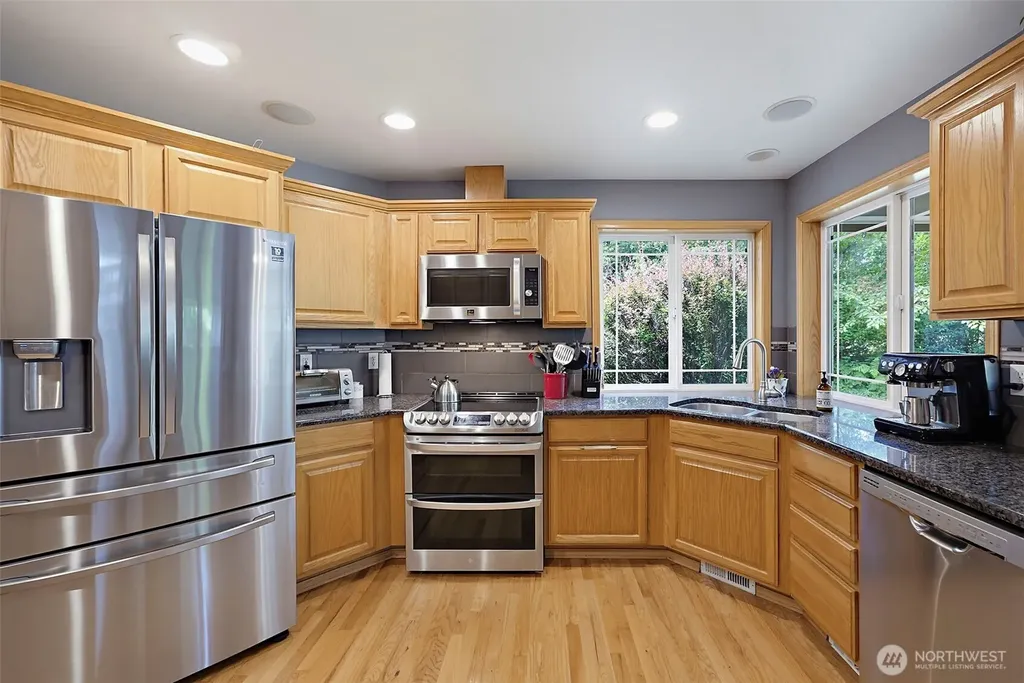 12209 133rd Avenue E Puyallup WA 98374