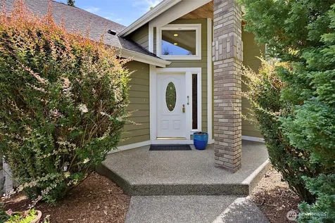 12209 133rd Avenue E Puyallup WA 98374