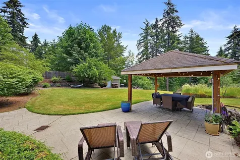 12209 133rd Avenue E Puyallup WA 98374
