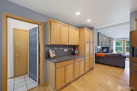 12209 133rd Avenue E Puyallup WA 98374