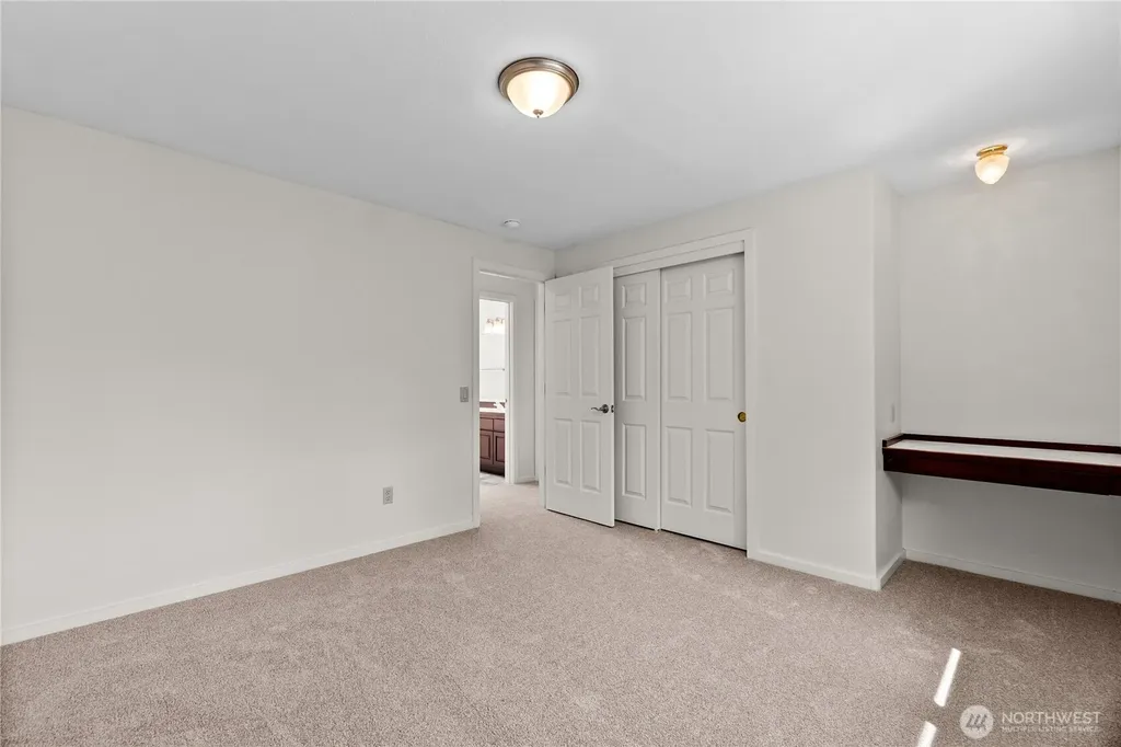 1815 Crosby Court SW Tumwater WA 98512