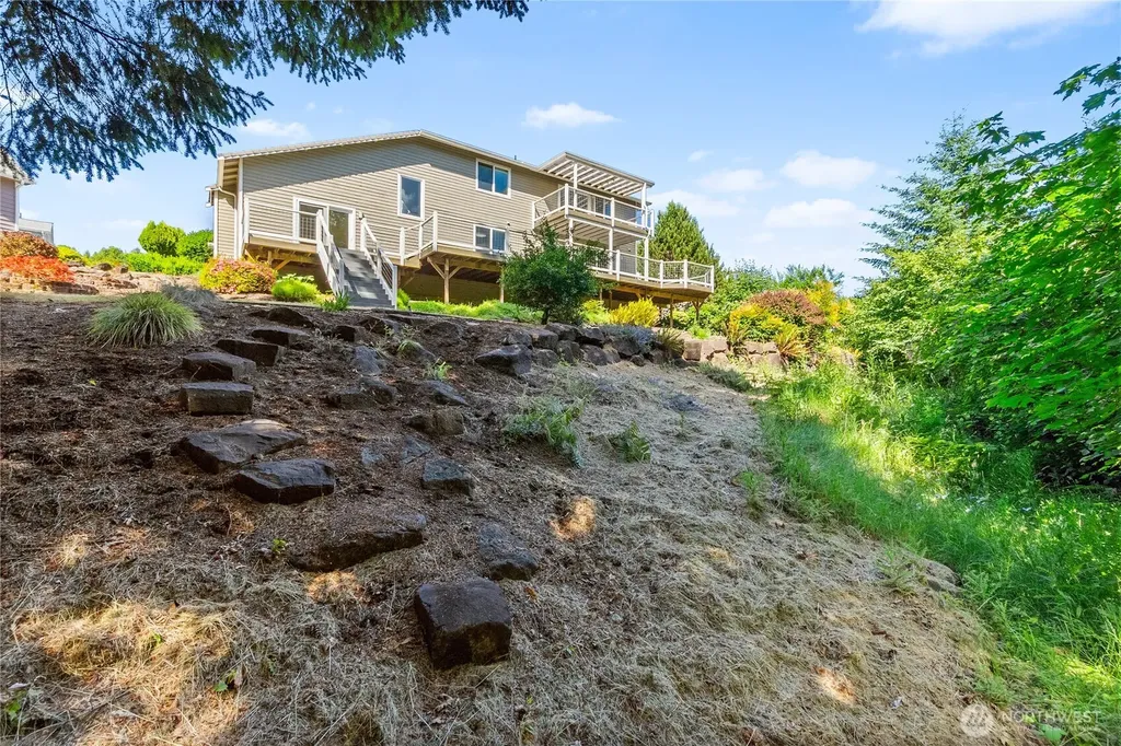 1815 Crosby Court SW Tumwater WA 98512