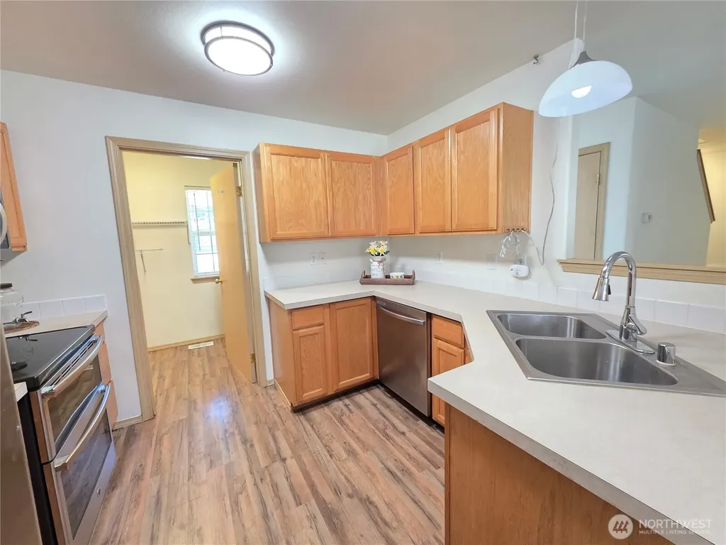 20702 190th Avenue E Orting WA 98360
