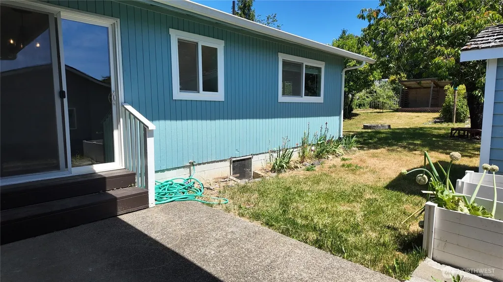 616 2nd Street Mccleary WA 98557