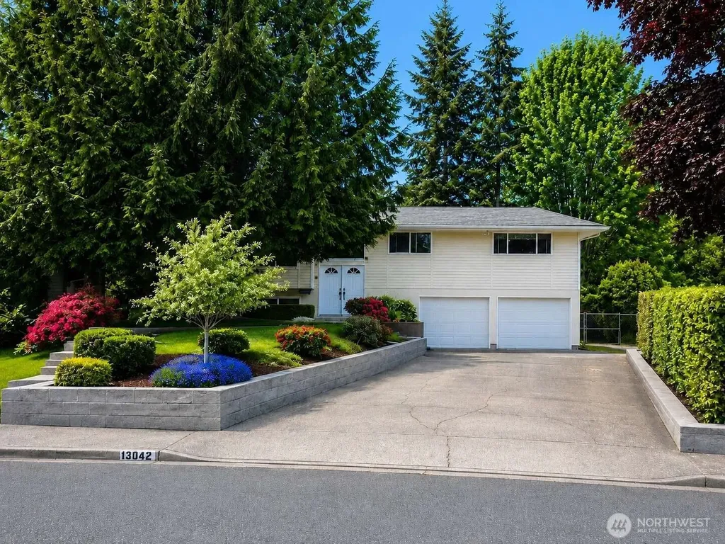 13042 SE 184th Place Renton WA 98058
