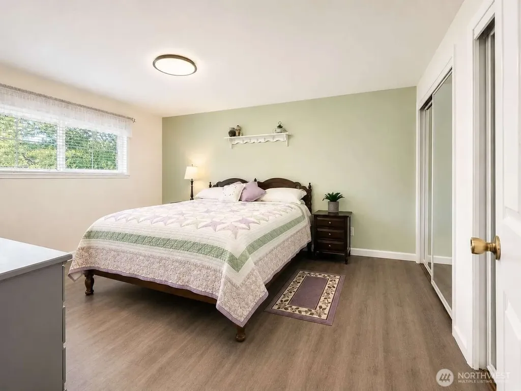 13042 SE 184th Place Renton WA 98058