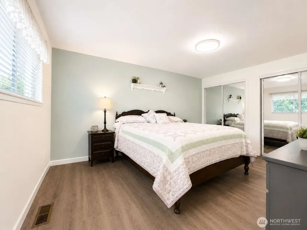 13042 SE 184th Place Renton WA 98058