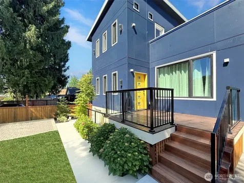 620 Stevens Avenue NW Renton WA 98507