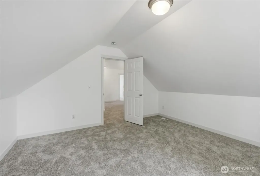 6713 SE 3rd Street Renton WA 98059