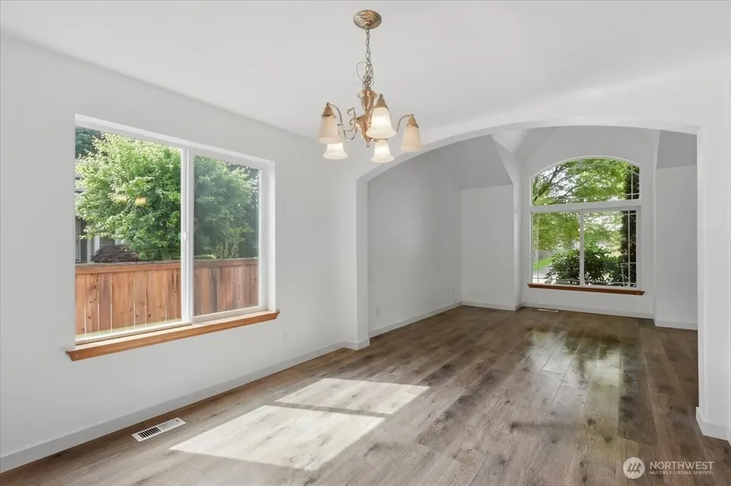 6713 SE 3rd Street Renton WA 98059
