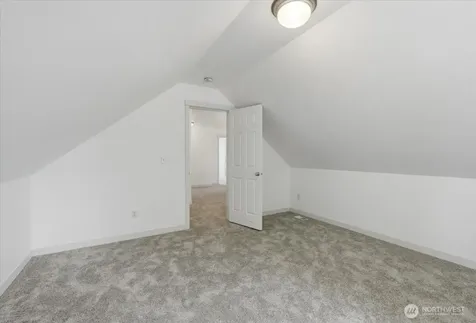6713 SE 3rd Street Renton WA 98059