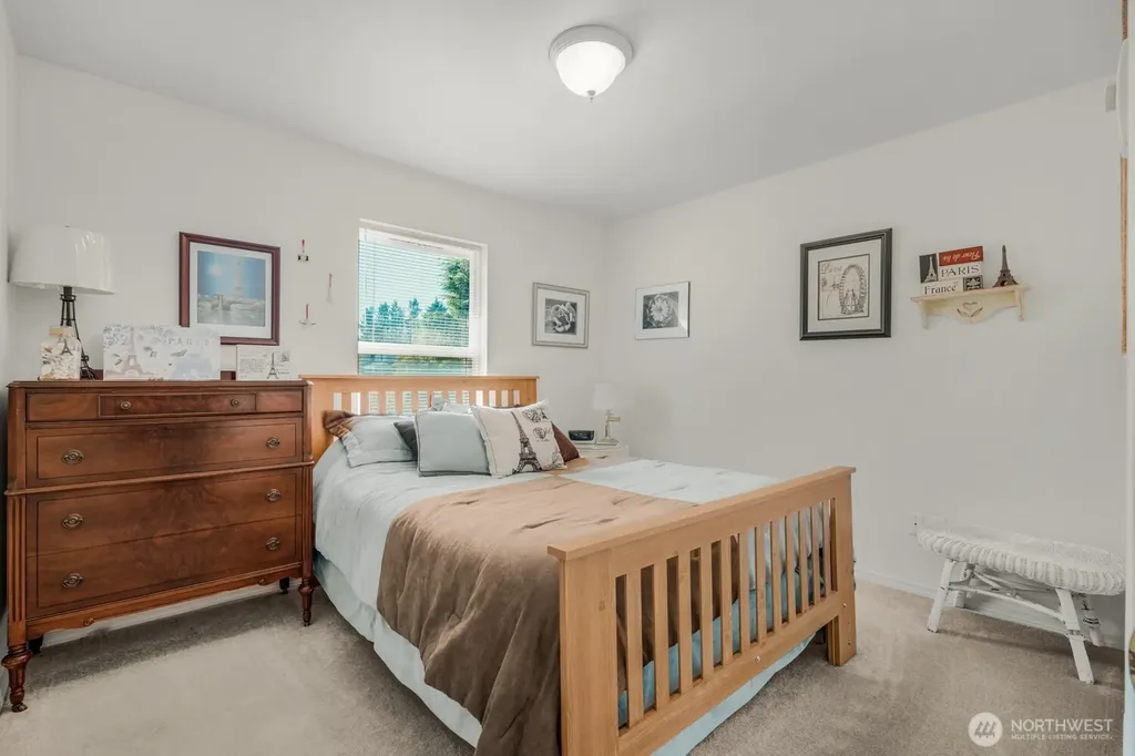 129 NE Duck Lake Drive NE Ocean Shores WA 98569